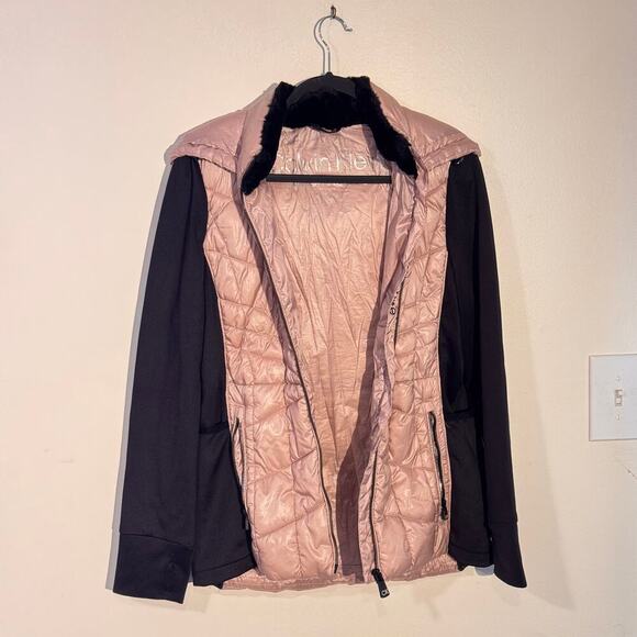 Calvin Klein Puffer Jacket - Quilted Hooded Coat with Fleece Sleeves - Picture 9 of 10